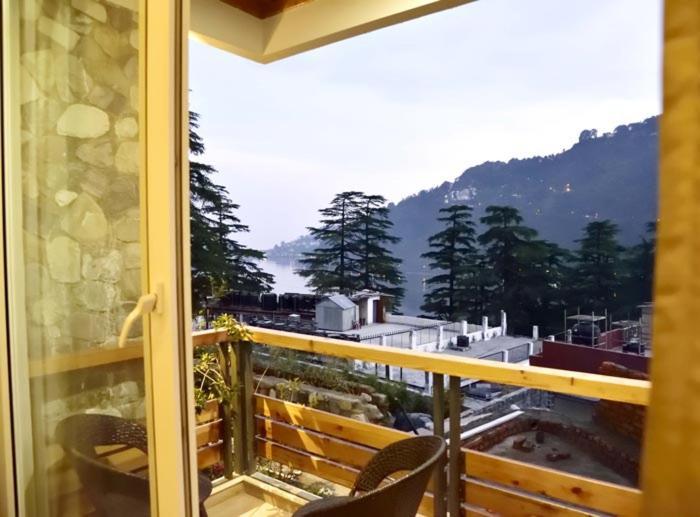 Season Hotel Nainital Exterior foto